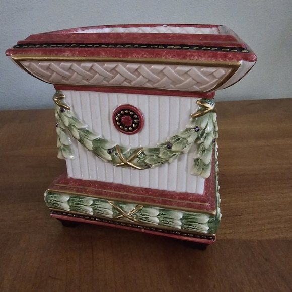 Fitz and Floyd Classics Vintage Equestrian Pillar Candle Holder Pedestal – Acorn - Picture 3 of 11